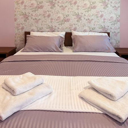 Grand Apartments On Rynok Square Lviv Luaran gambar