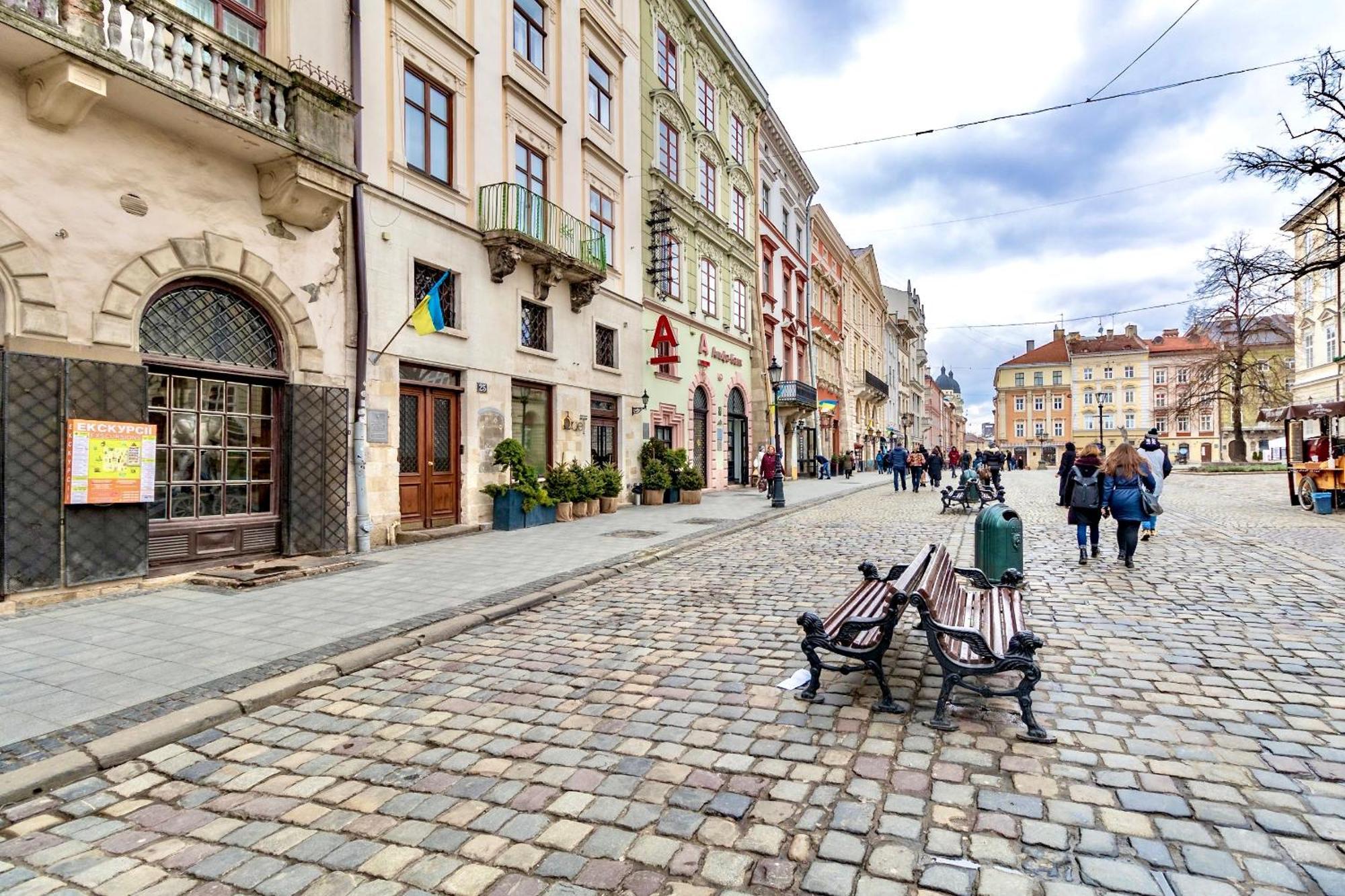 Grand Apartments On Rynok Square Lviv Luaran gambar