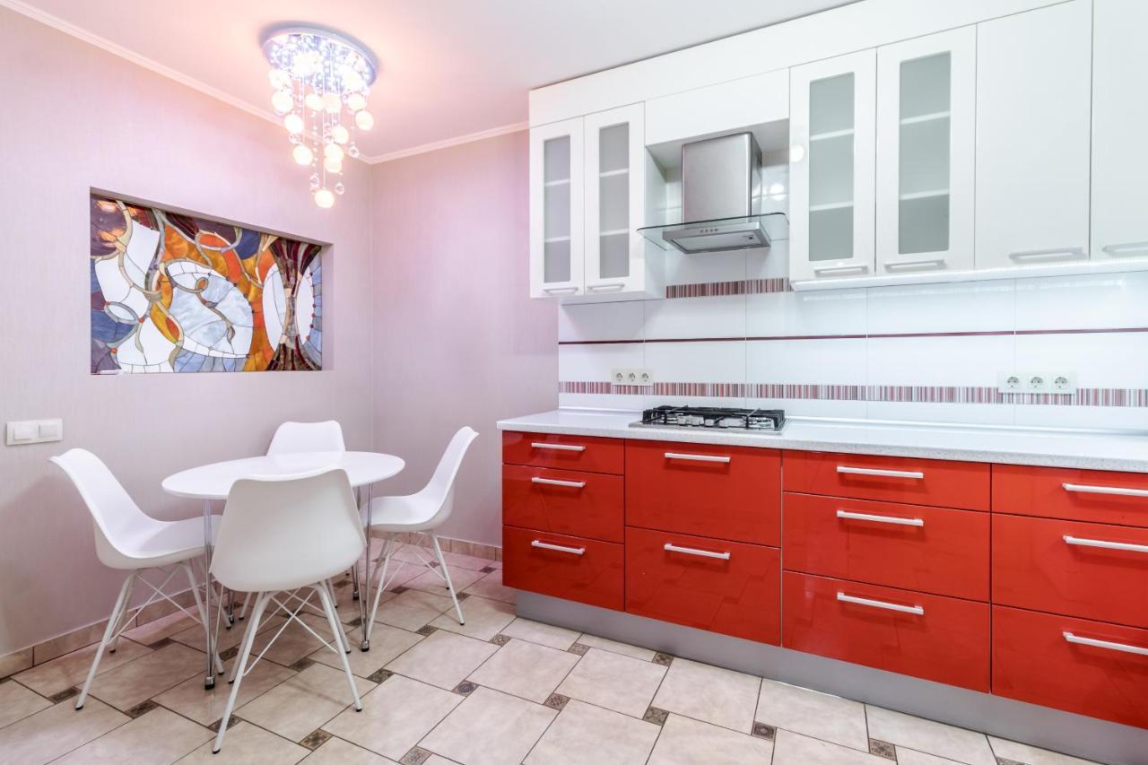 Grand Apartments On Rynok Square Lviv Luaran gambar