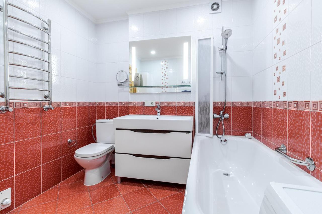 Grand Apartments On Rynok Square Lviv Luaran gambar